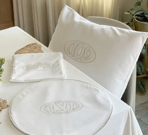 Picture of Pesach Corduroy Seder Set 3 Piece Embroidered Circle Design White Gold